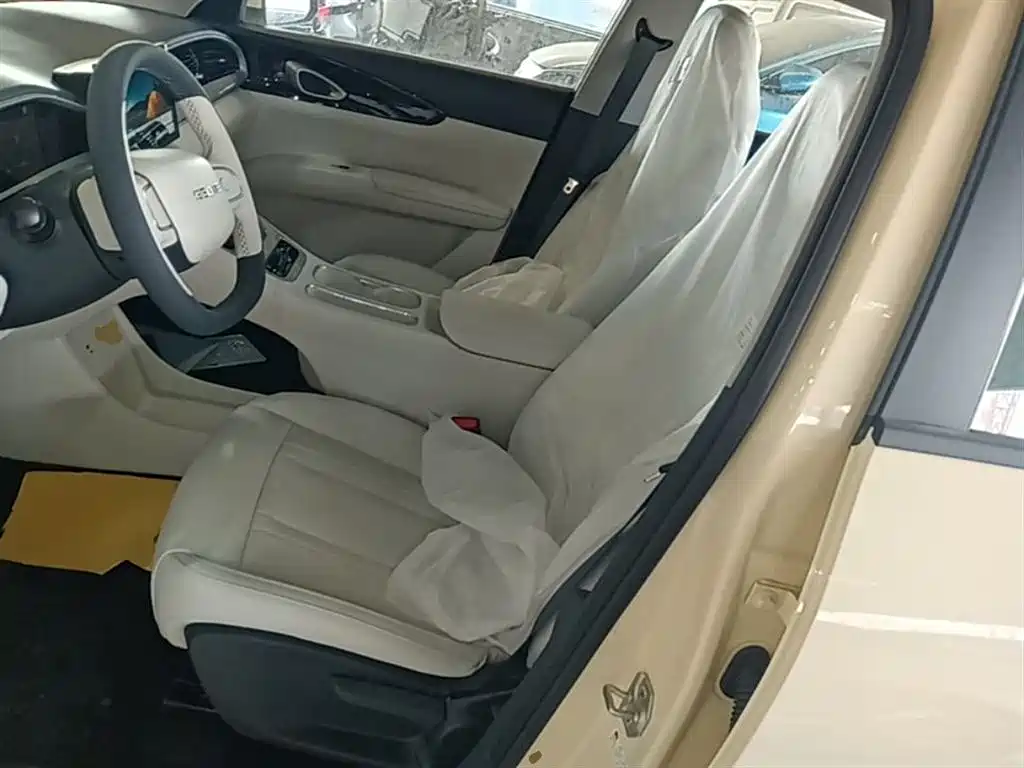 Geely Galaxy Starry Wish 2026 Edition 310km Youth Version фото 15