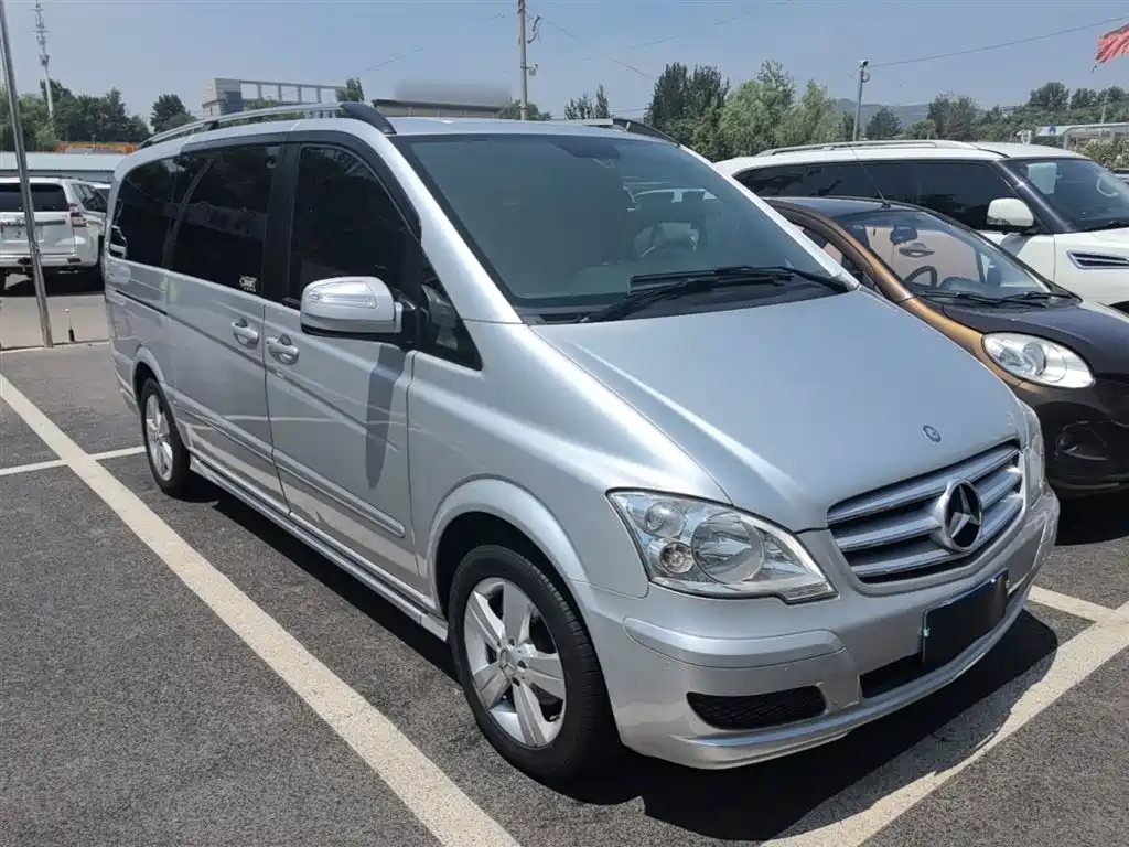 Mercedes-Benz Viano 2013 3.0L Comfort Edition фото 4