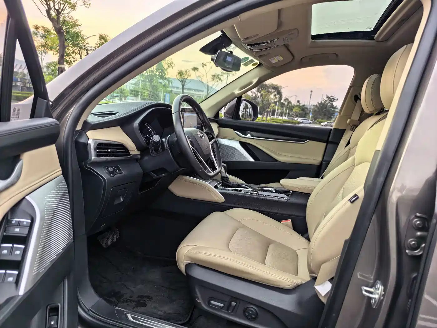 SAIC Maxus D90 2018 2017 2.0T Automatic 2WD Uranus