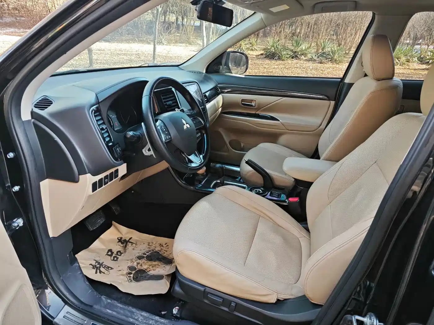 Mitsubishi Outlander 2016 2.4L 4WD Elite Edition 5-seater фото 8