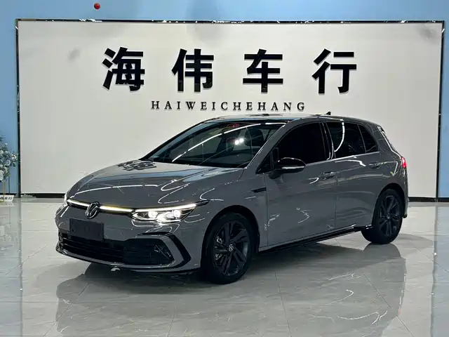 Volkswagen Golf 2024