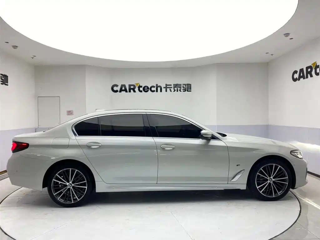 BMW 5 Series 2021 530Li Leading M Sport Package фото 4