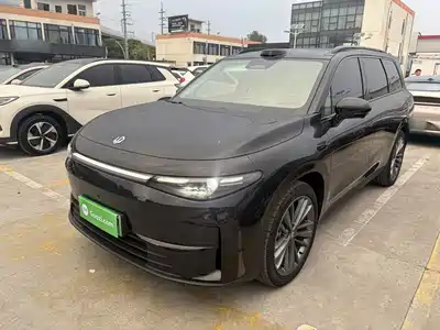 Leapmotor C16