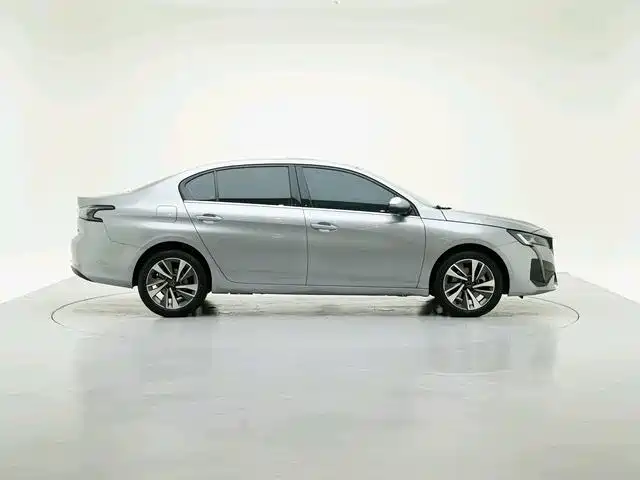 Peugeot 408 2024 2022 1.6T Light Chaser Edition