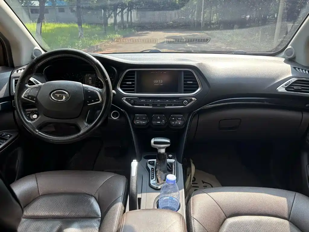 GAC Trumpchi GS4 2016 2015 200T G-DCT Luxury Edition