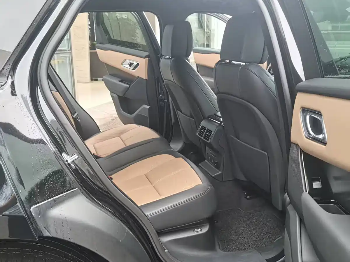 Land Rover Range Rover Velar 2025 Dynamic HSE фото 8