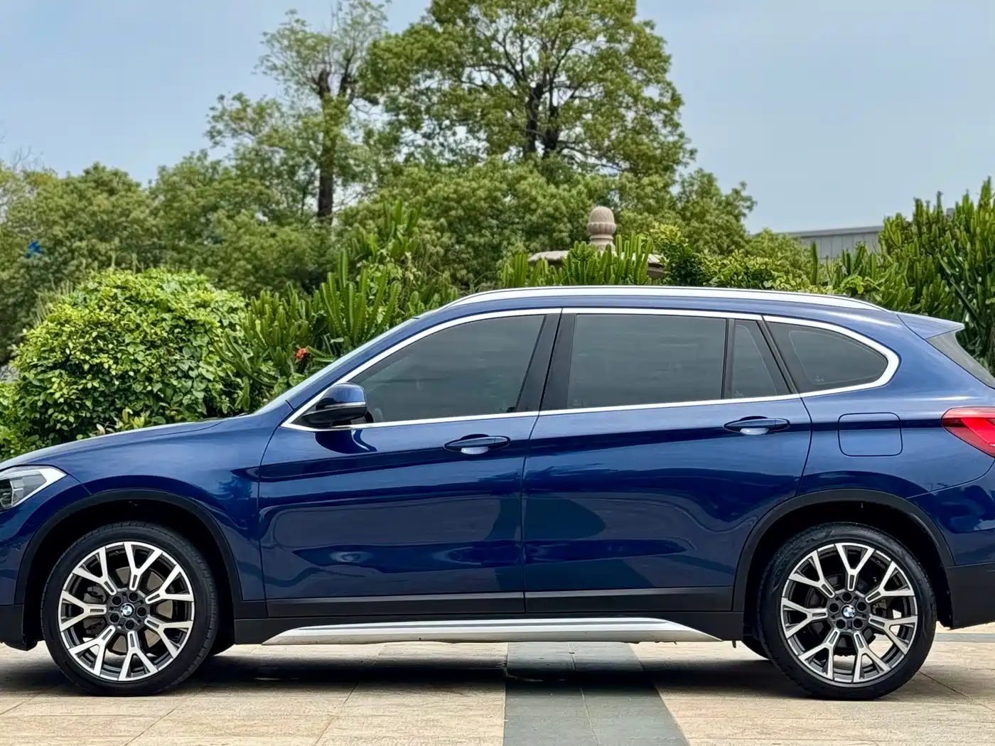 BMW X1 2020 xDrive25Li Premium Edition фото 10