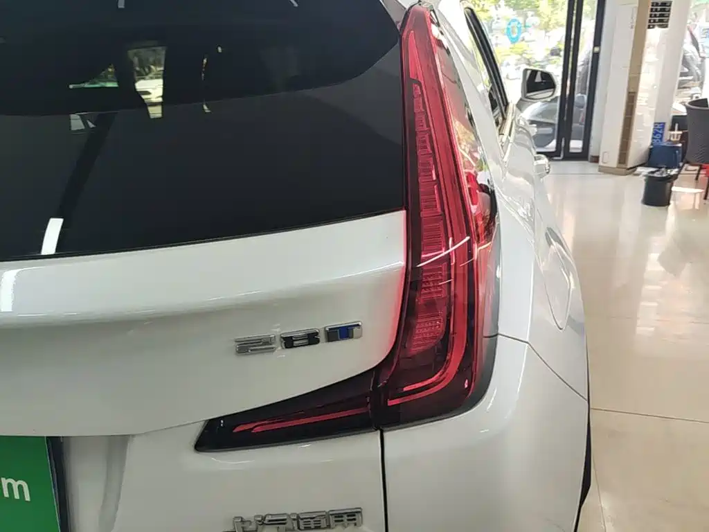 Cadillac XT4 2022 2022 28T FWD Style