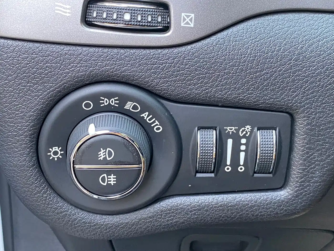 Jeep Cherokee 2019 2019 2.0T 2WD Smart Edition China V