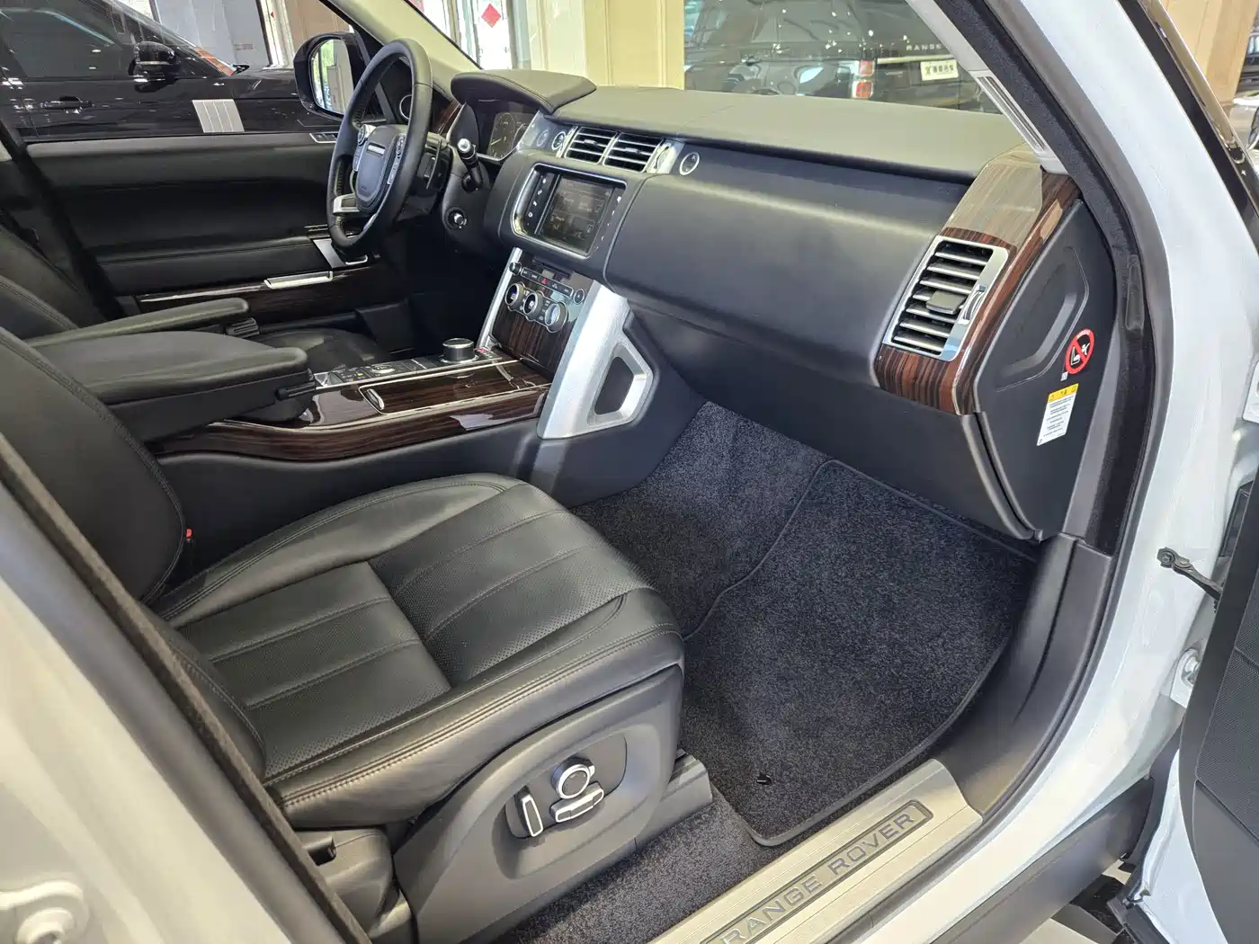 Land Rover Range Rover 2016 3.0 SC V6 Vogue SE Autobiography LWB фото 12