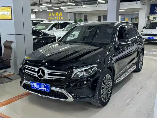 MERCEDES-BENZ GLC