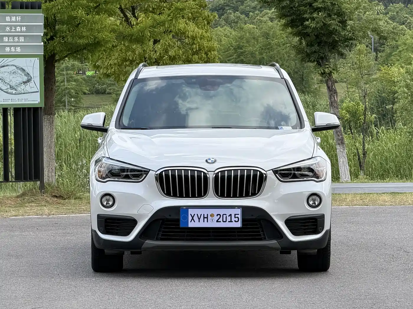 BMW X1 2016 sDrive18Li Premium Model фото 2