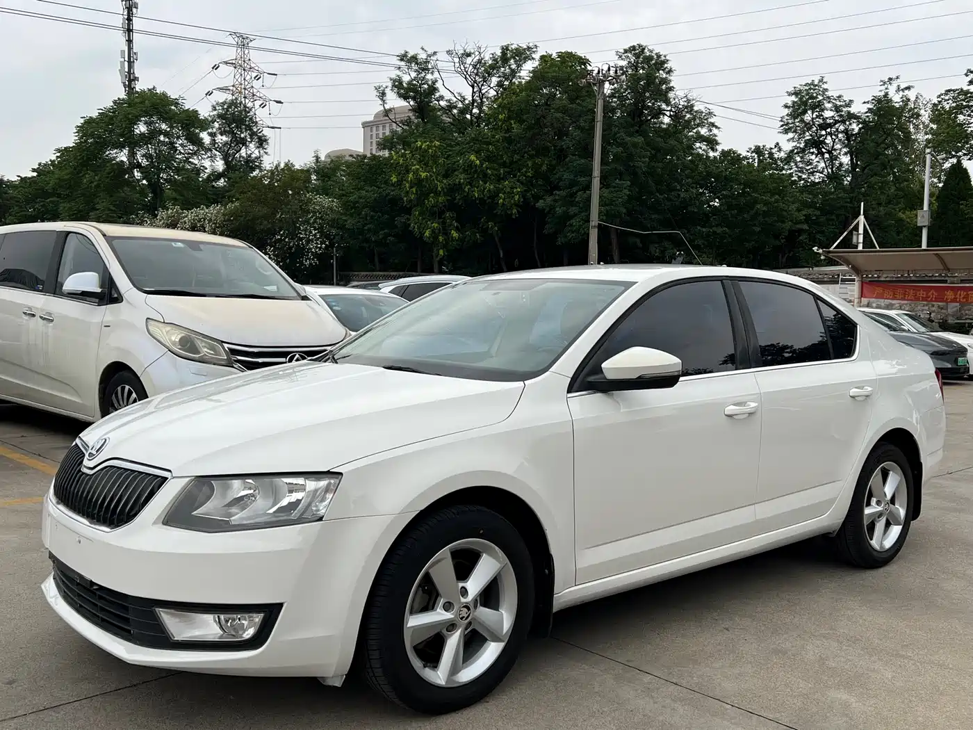 Škoda Octavia 2015 1.6L Automatic逸杰版