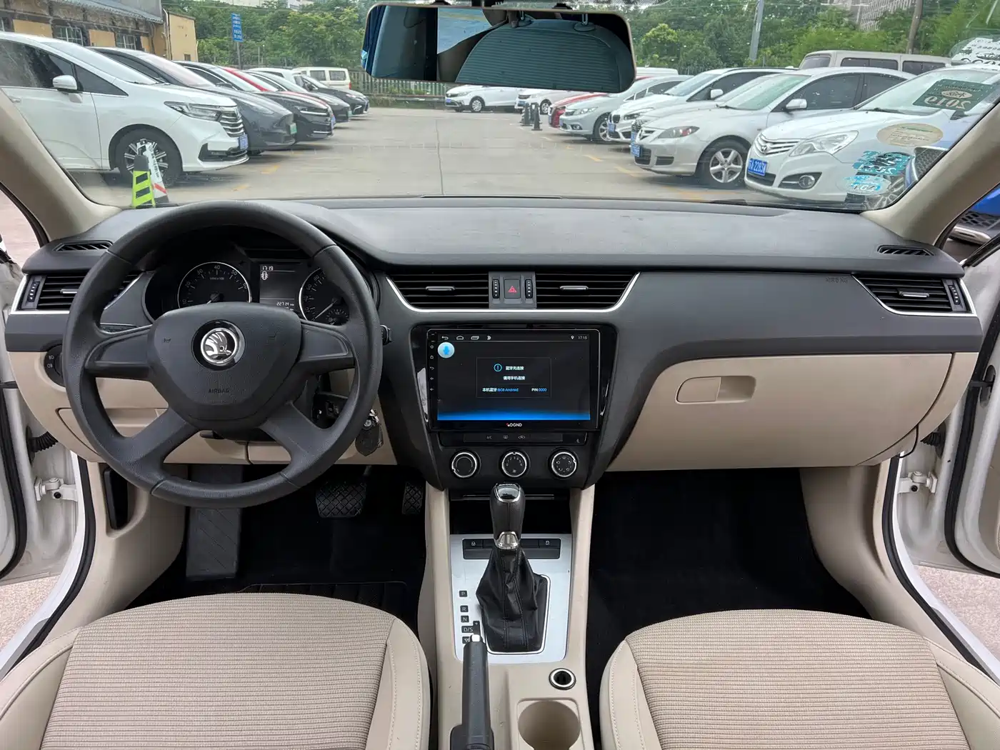 Škoda Octavia 2015 1.6L Automatic逸杰版 фото 6