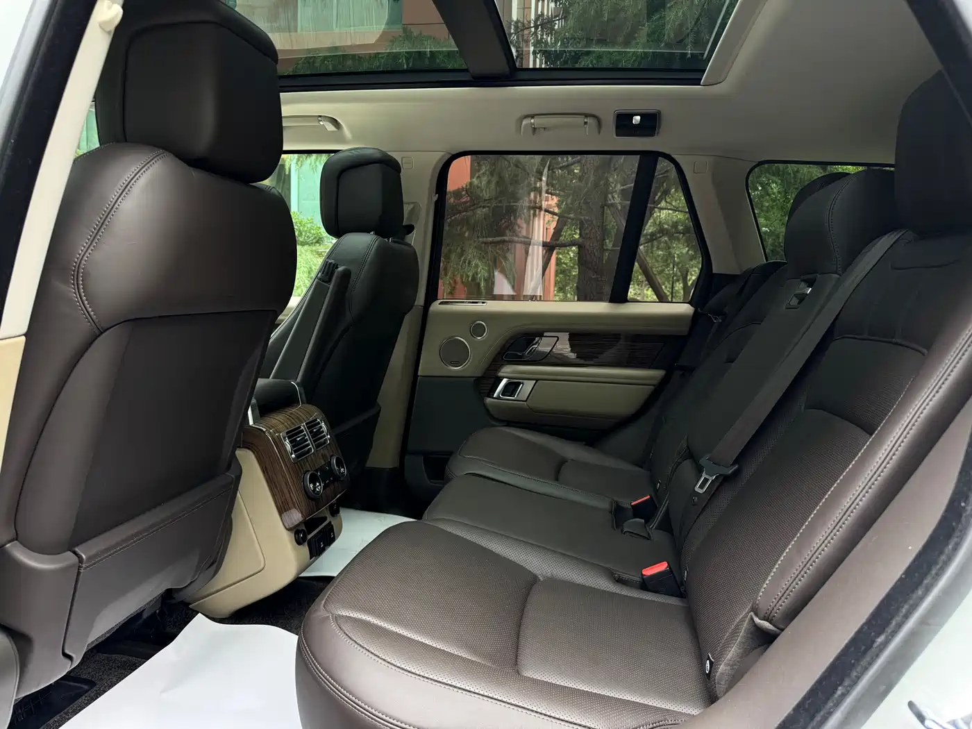 Land Rover Range Rover 2019 3.0 SCV6 Heritage Edition фото 14