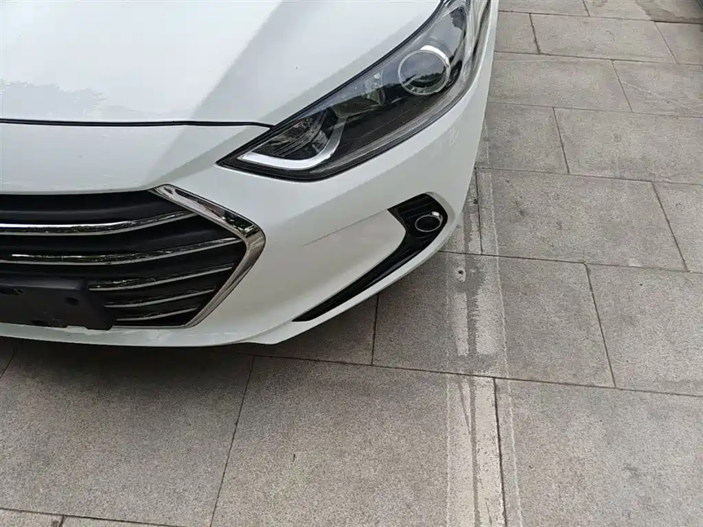 Hyundai Elantra 2016 Model 1.6L Automatic Smart Elite фото 24