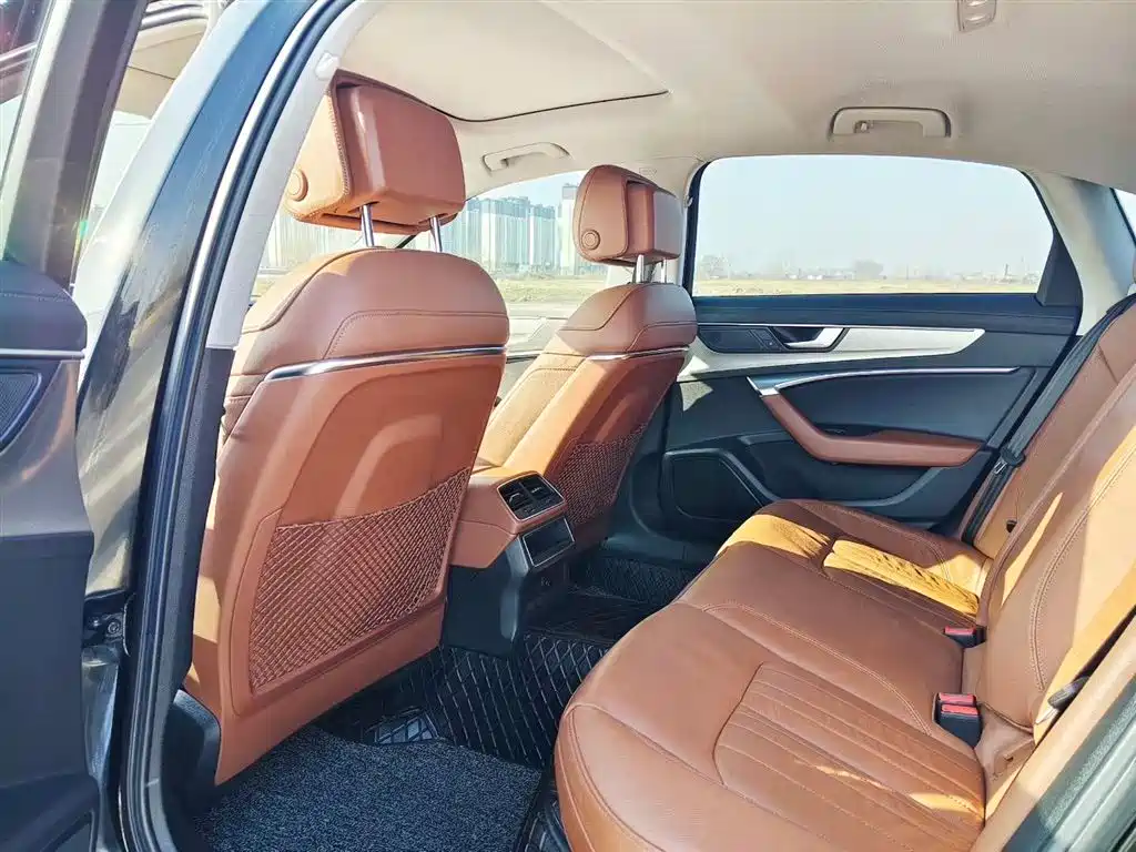 Audi A6L 2020 40 TFSI Luxury Elegance фото 6