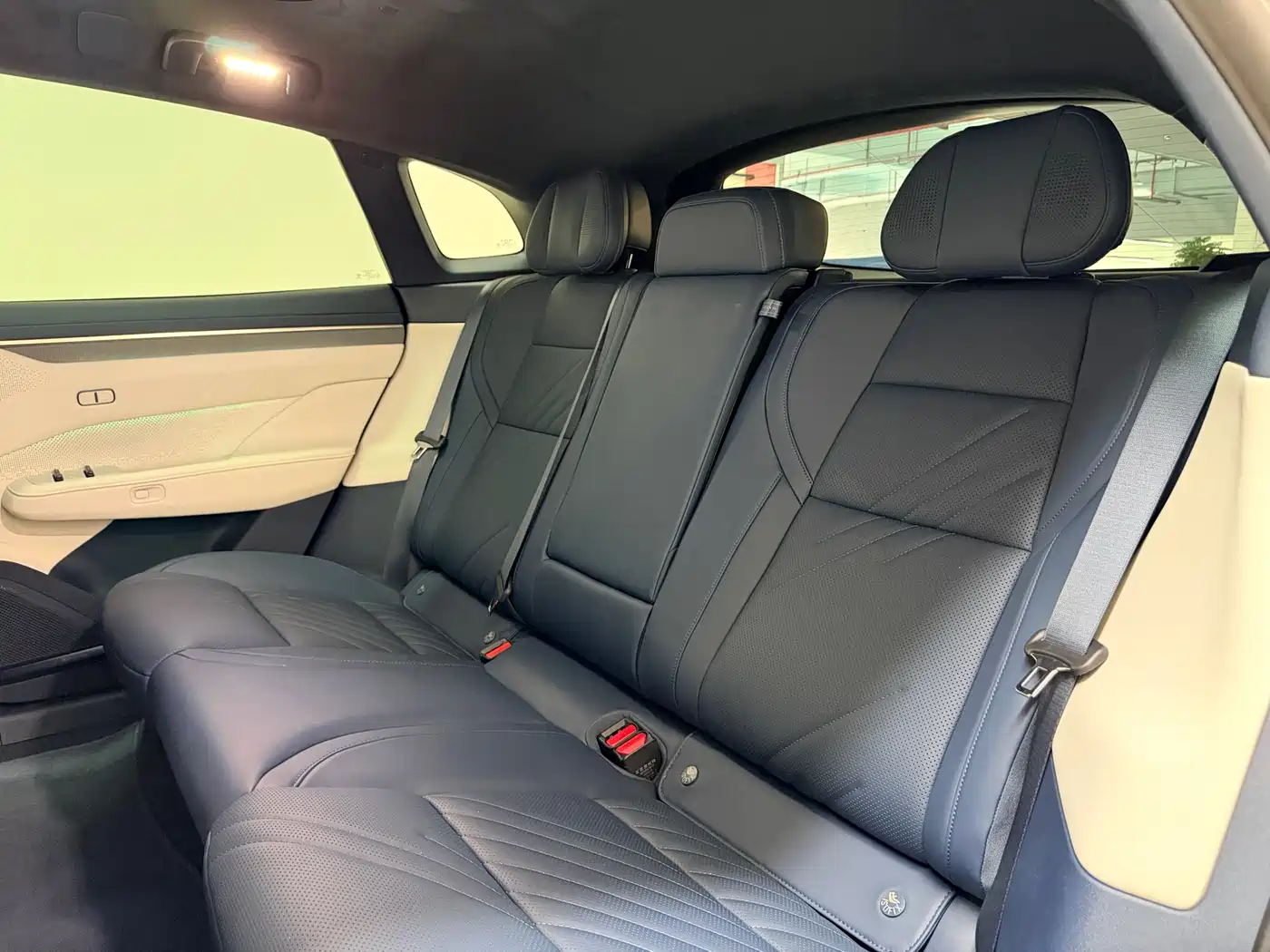 ZEEKR EXTREME KRYPTON 001