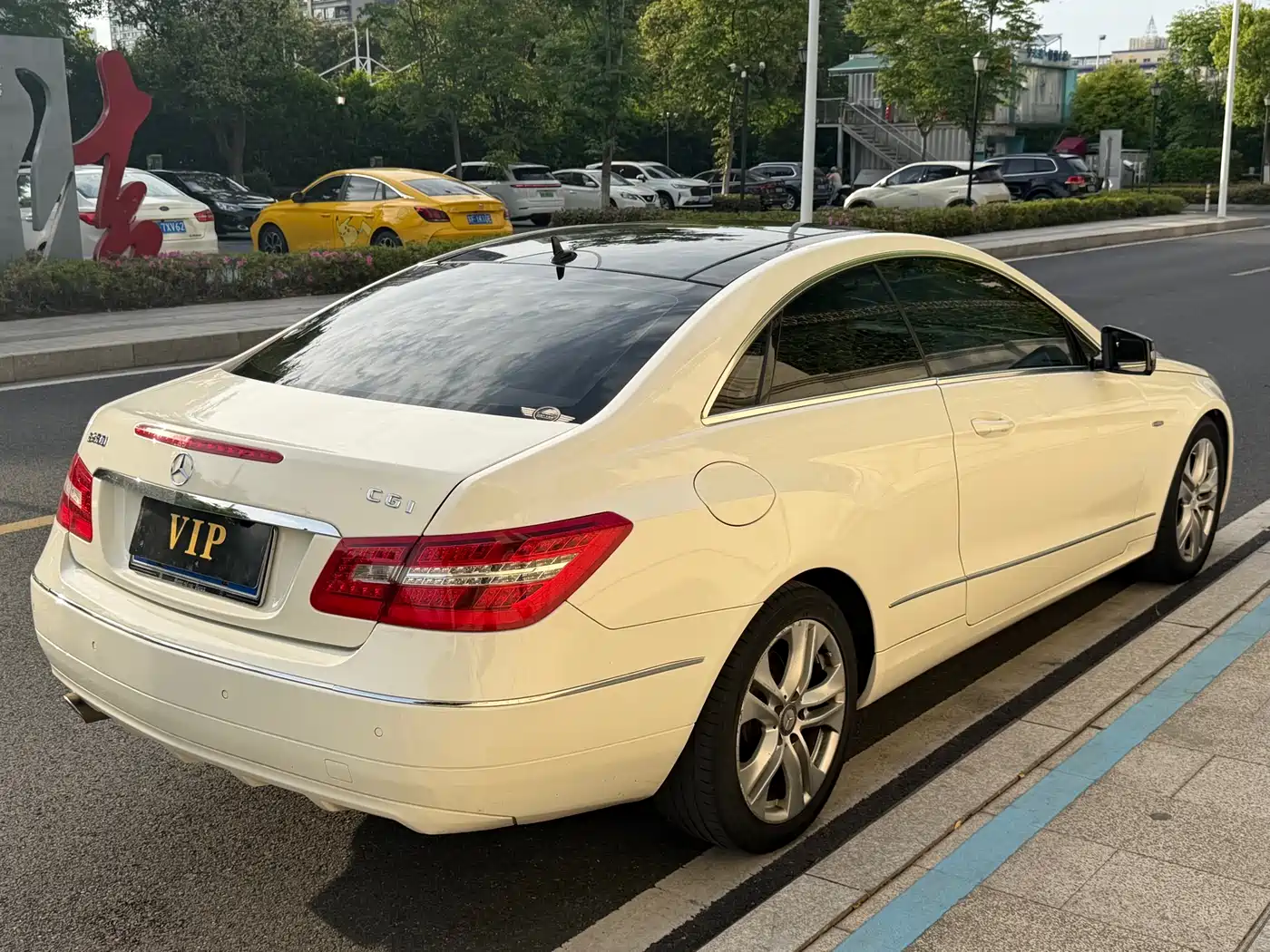 Mercedes-Benz E-Class (Import) 2011 E 260 CGI Coupe фото 5