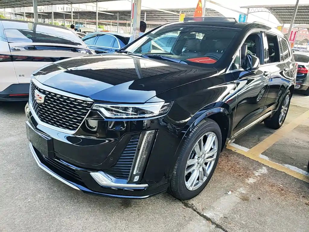 Photo 1 - Cadillac XT6