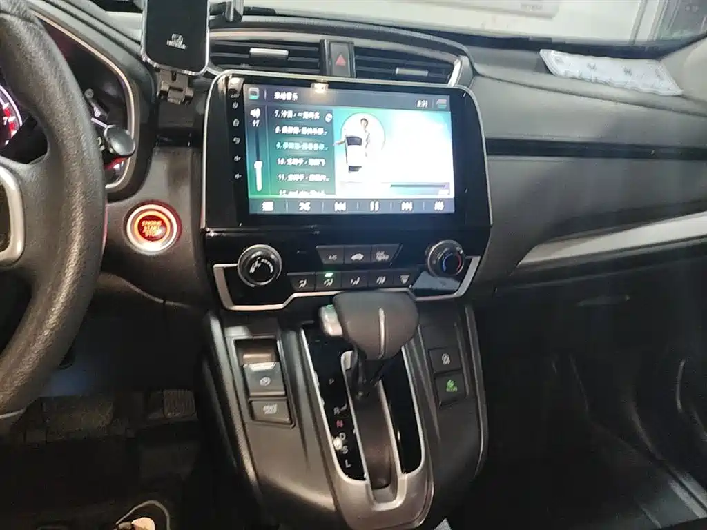 Фото 13 - Honda CR-V