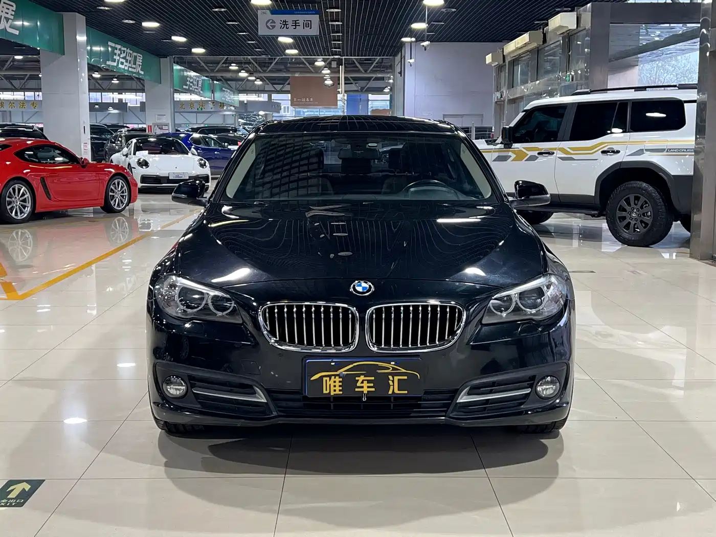 BMW 5 Series 2017 525Li Leading Edition фото 2