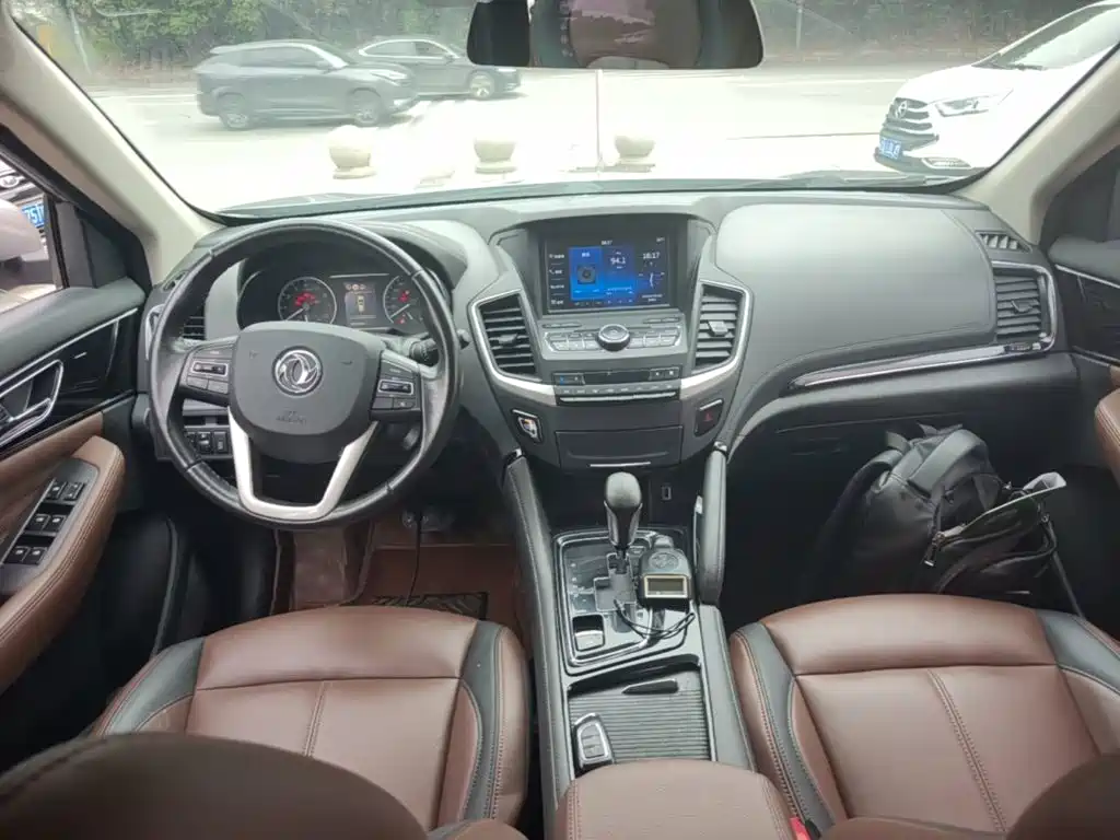 Dongfeng Aeolus Dongfeng Fengshen AX7 2018 2018 Classic 1.6T Auto Luxury
