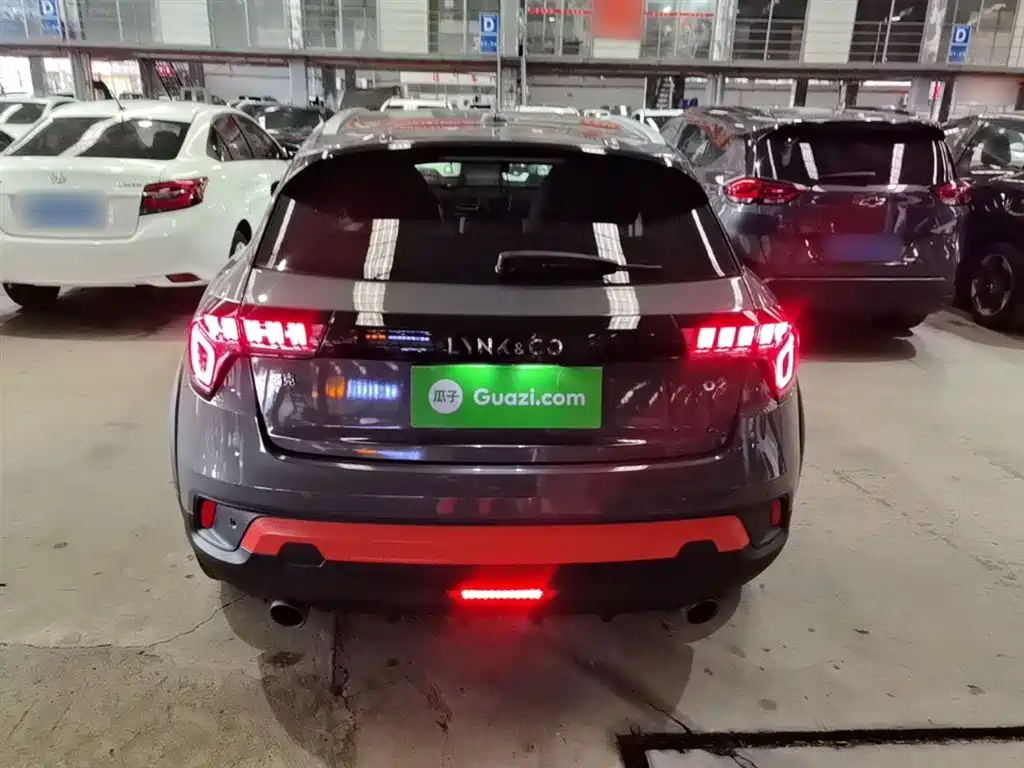 Lynk & Co 02 2018 1.5T DCT 2WD Shine Edition China V фото 6