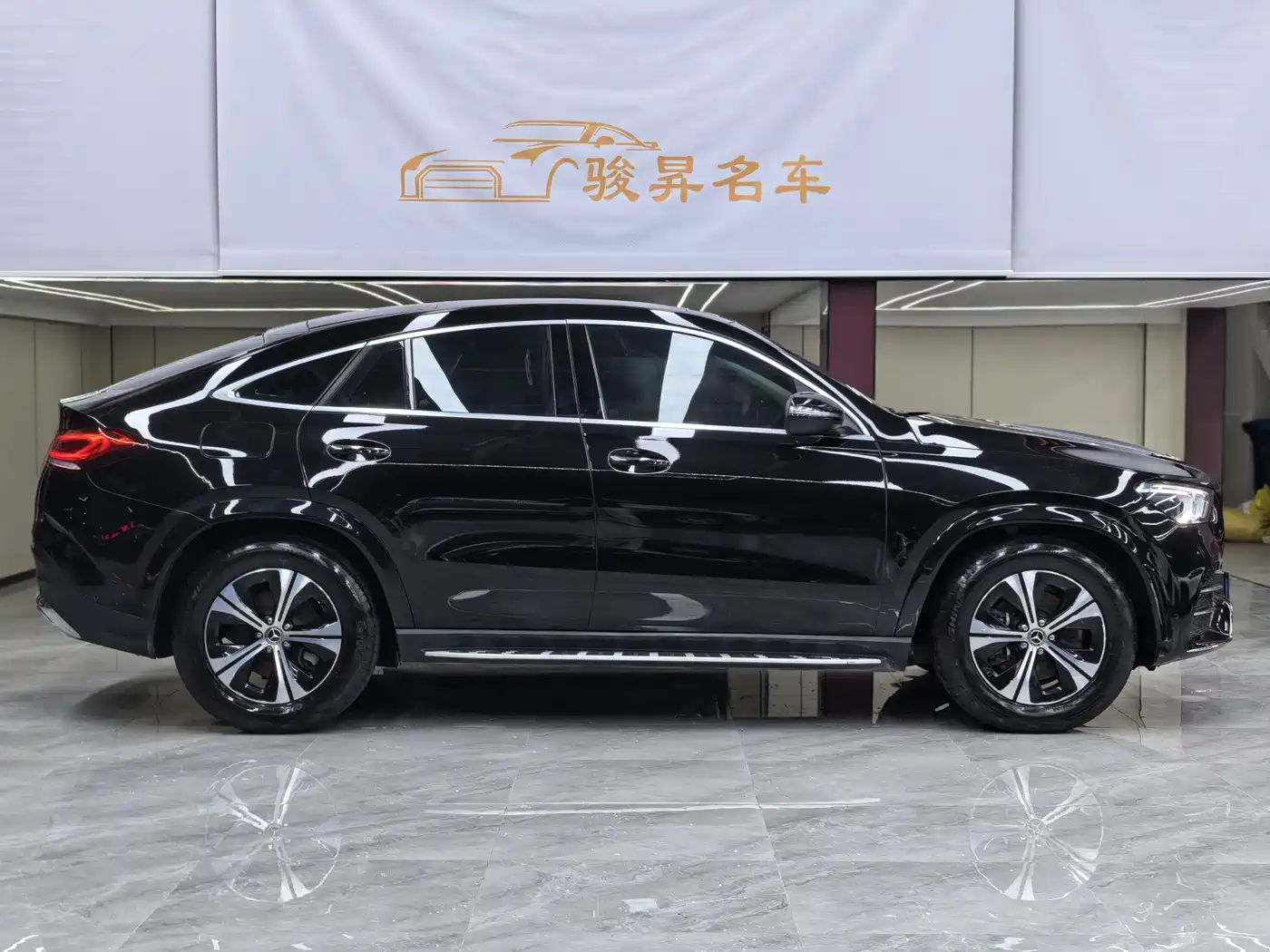 Mercedes-Benz GLE Coupe 2020 GLE 350 4MATIC Coupe SUV Fashion фото 8
