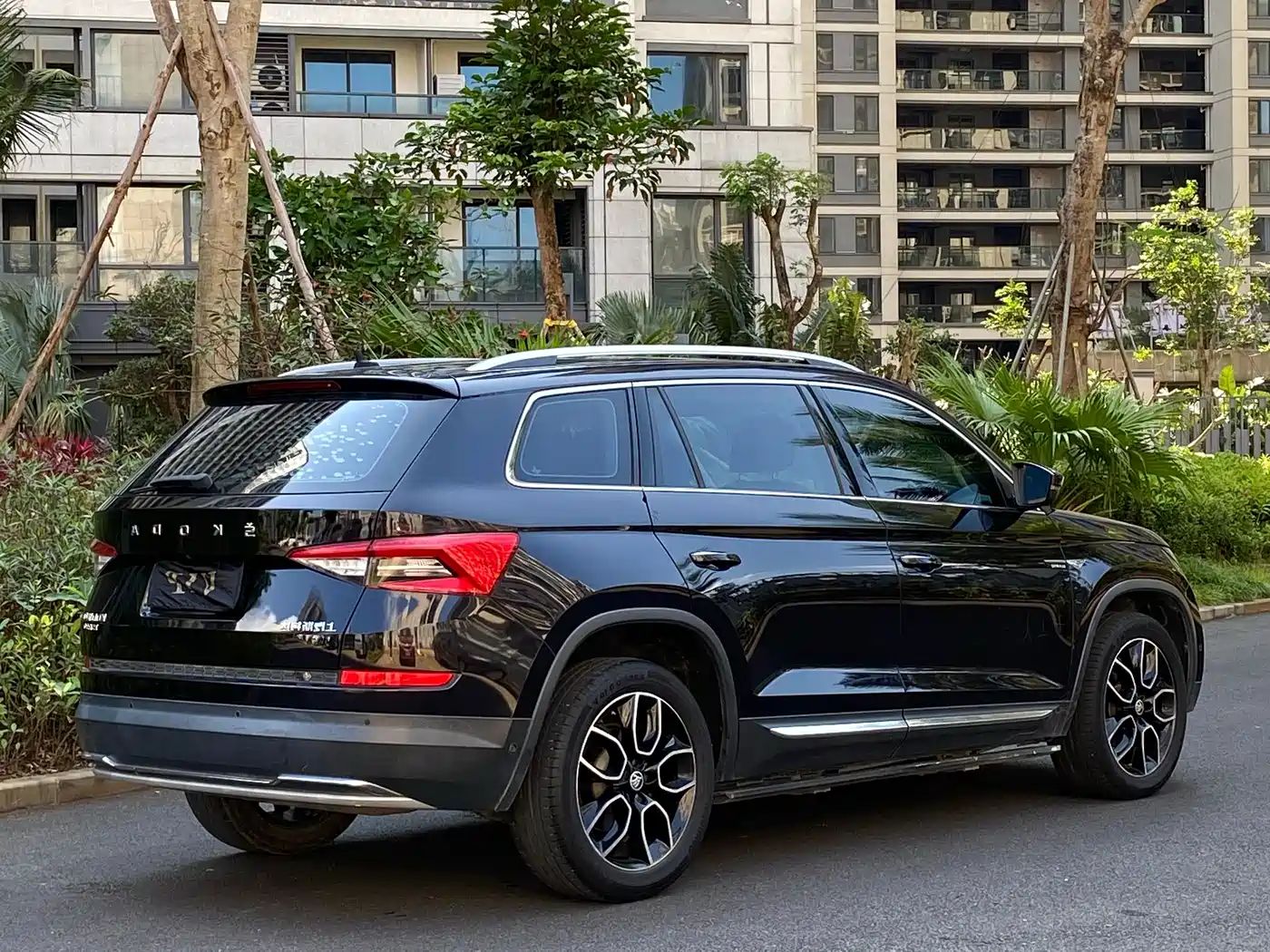 Škoda Kodiaq 2020 TSI330 5-Seater 2WD Luxury Premium Edition фото 9