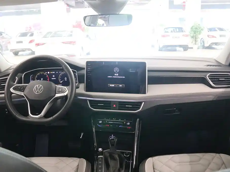 Volkswagen Tayron 2023 300TSI 2WD Luxury Plus Advanced Edition фото 5