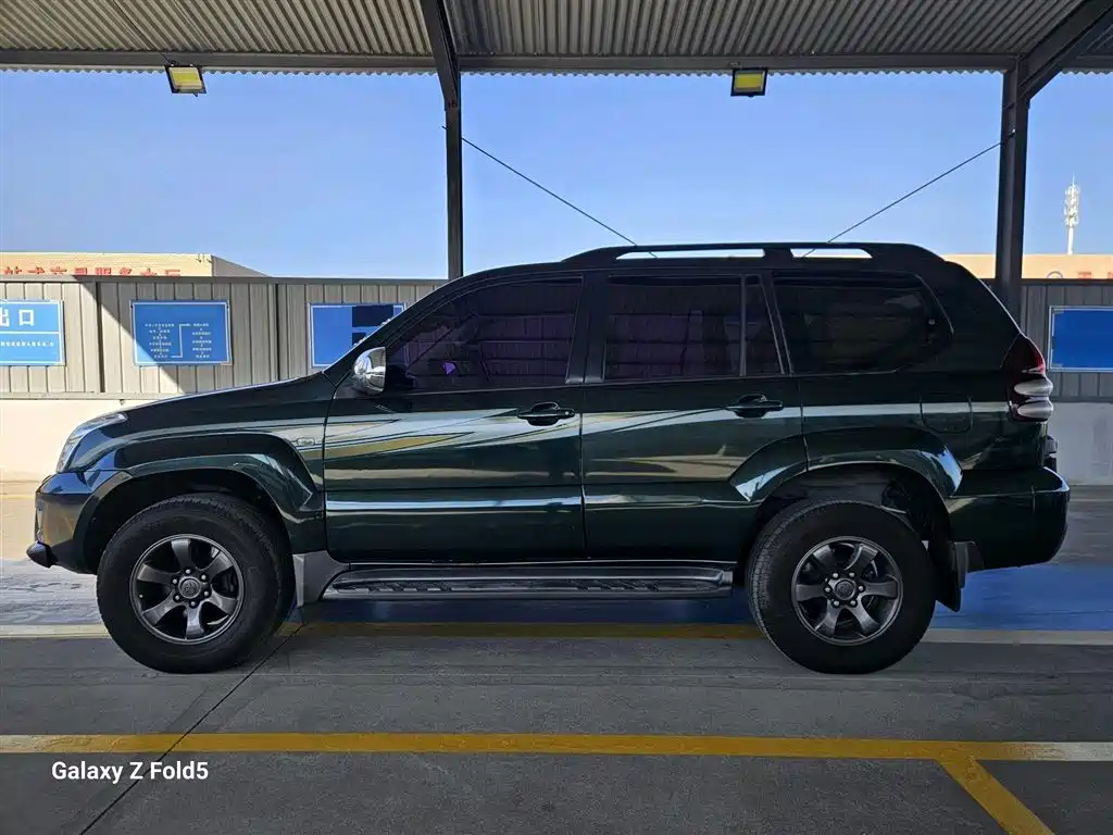 Toyota Prado (Import) 2005 2004 GX 2.7 Automatic