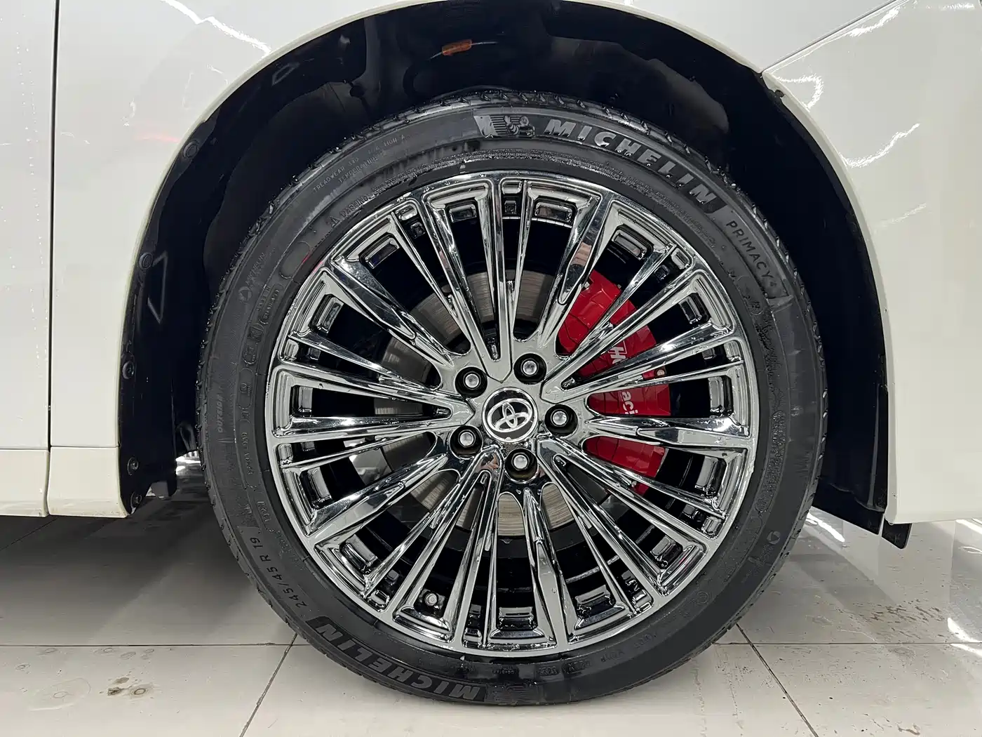 Toyota Vellfire 2021 Crown Hybrid 2.5L HV Luxury Edition фото 24