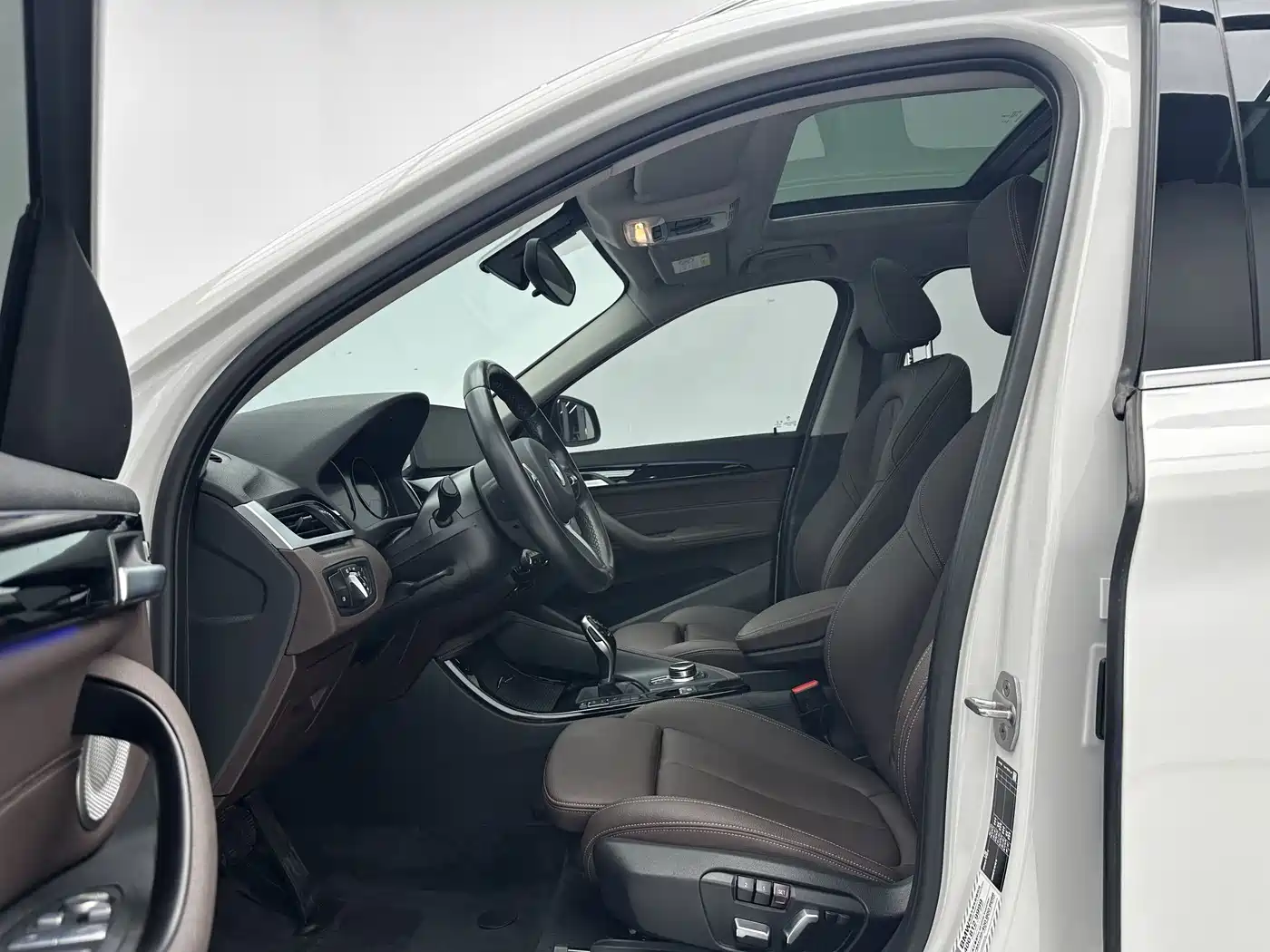 BMW X1 2022 sDrive20Li Premium фото 5