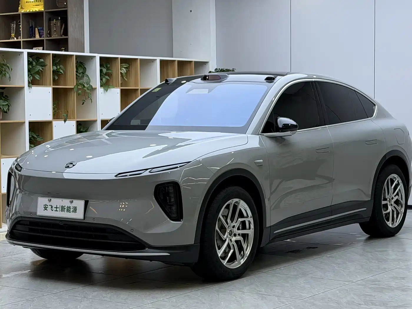 NIO NIO EC6