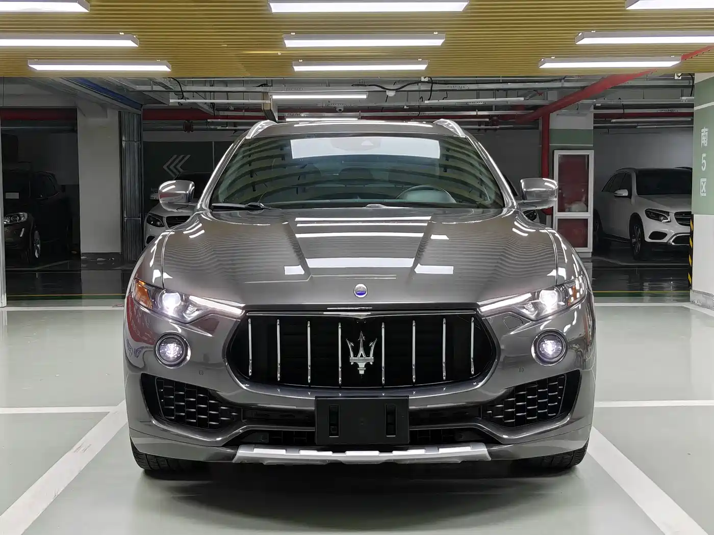 Maserati Levante 2018 3.0T Classic Edition фото 2