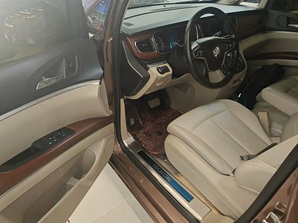 Buick GL8 2018 28T Luxury Model China VI фото 16