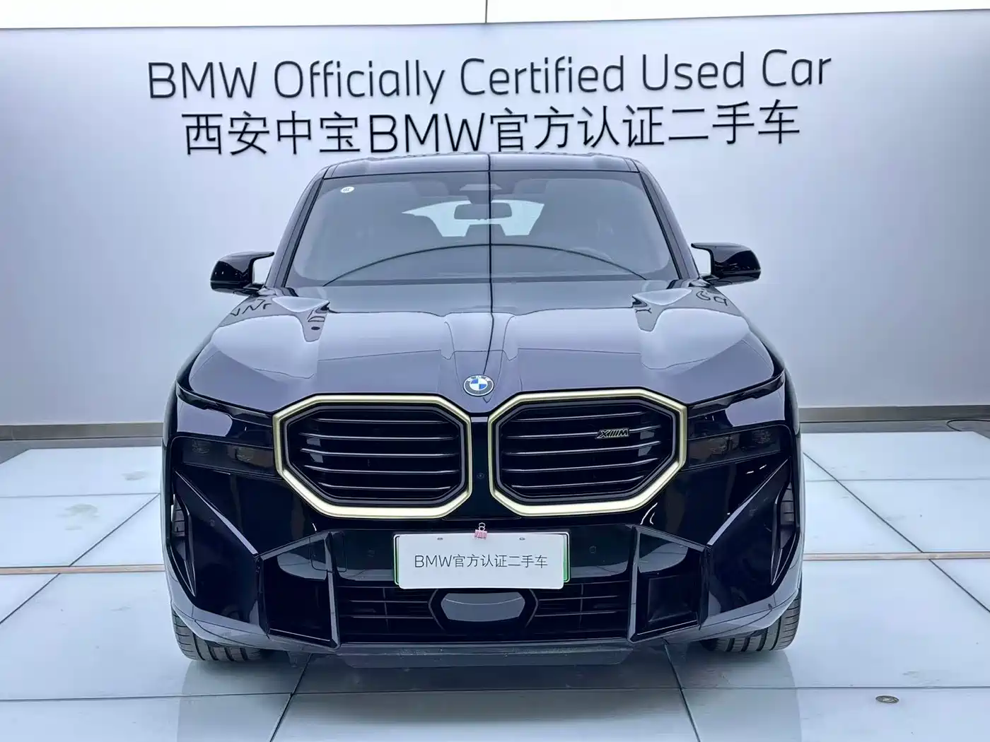 BMW XM 2023 Model Base фото 2