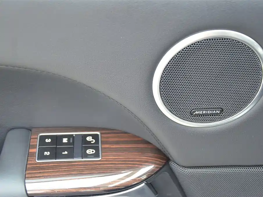 Land Rover Range Rover 2015 3.0 SC V6 Vogue фото 12