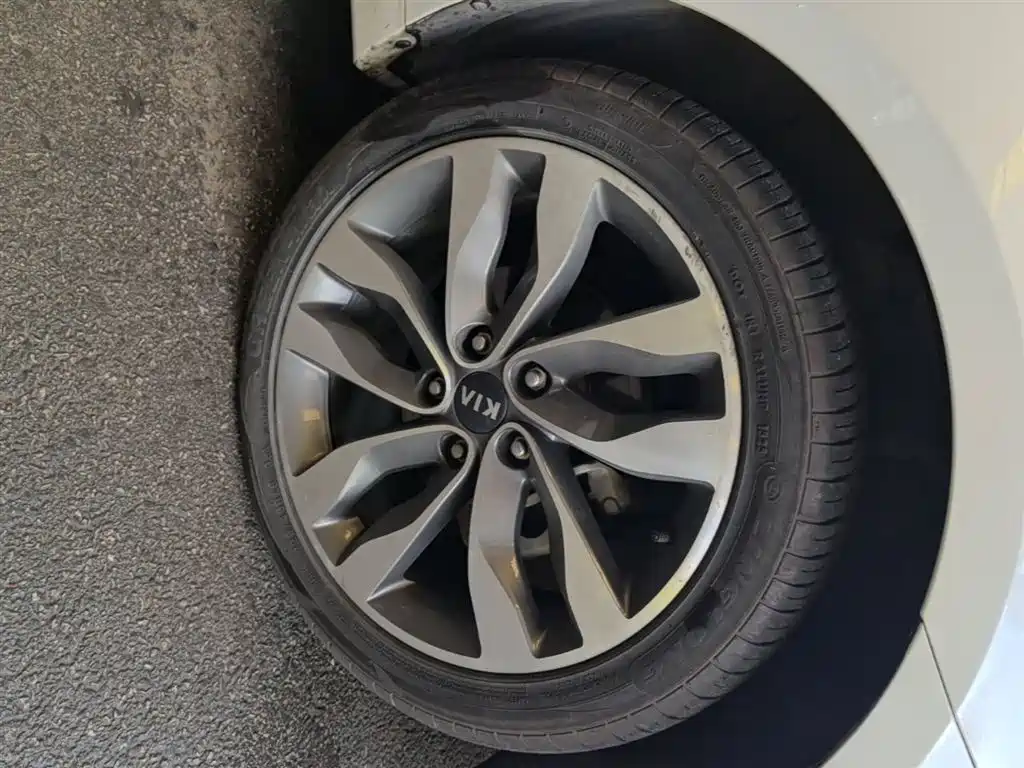 Kia K5 2014 2.0L Automatic LUXURY фото 23