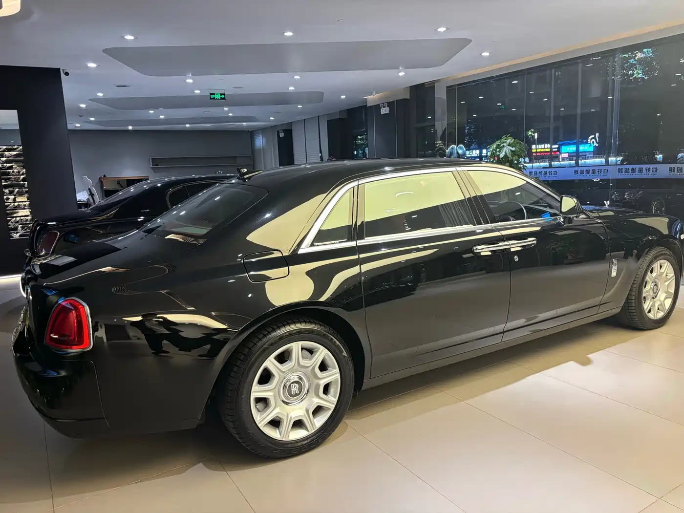 Photo 3 - Rolls-Royce Ghost