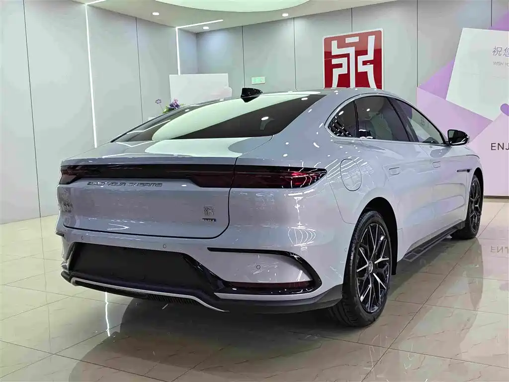 BYD Han 2026 2025 DM-i Smart Drive Edition 125KM Premium