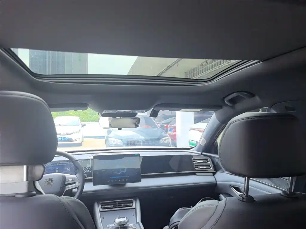 BYD Qin L 2024 DM-i 120KM Leading фото 18