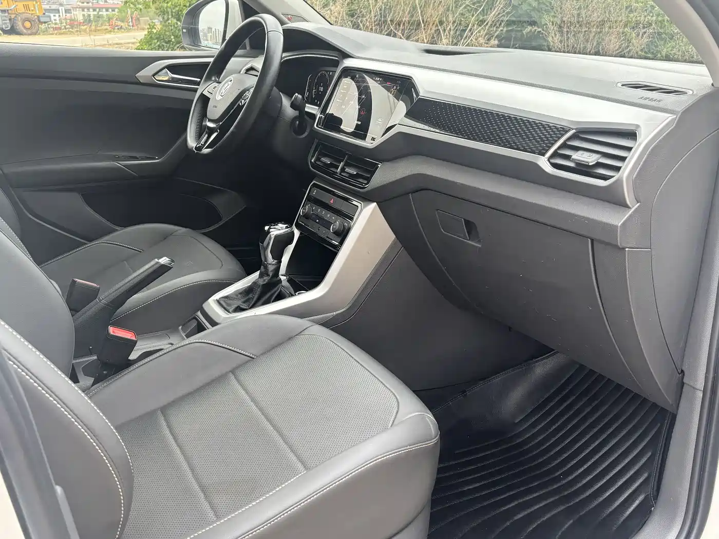 Volkswagen T-Cross 2020 280TSI DSG Luxury Edition фото 9