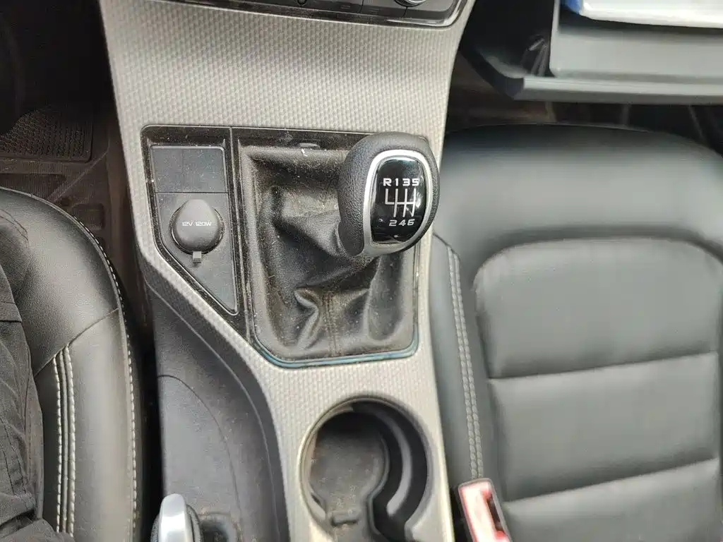 Photo 10 - Geely Emgrand GS