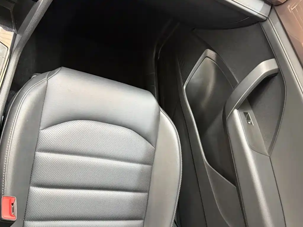 Volkswagen Tharu 2021 280TSI 2WD Luxury Plus фото 13