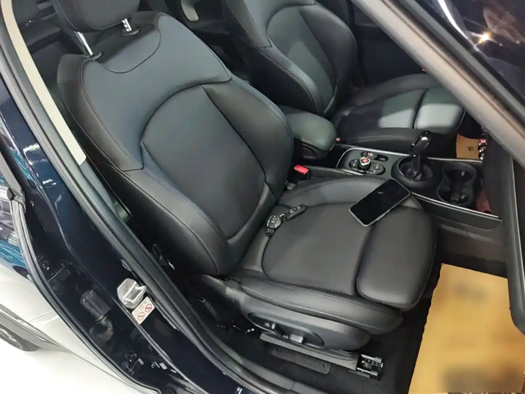 Фото 25 - MINI COUNTRYMAN