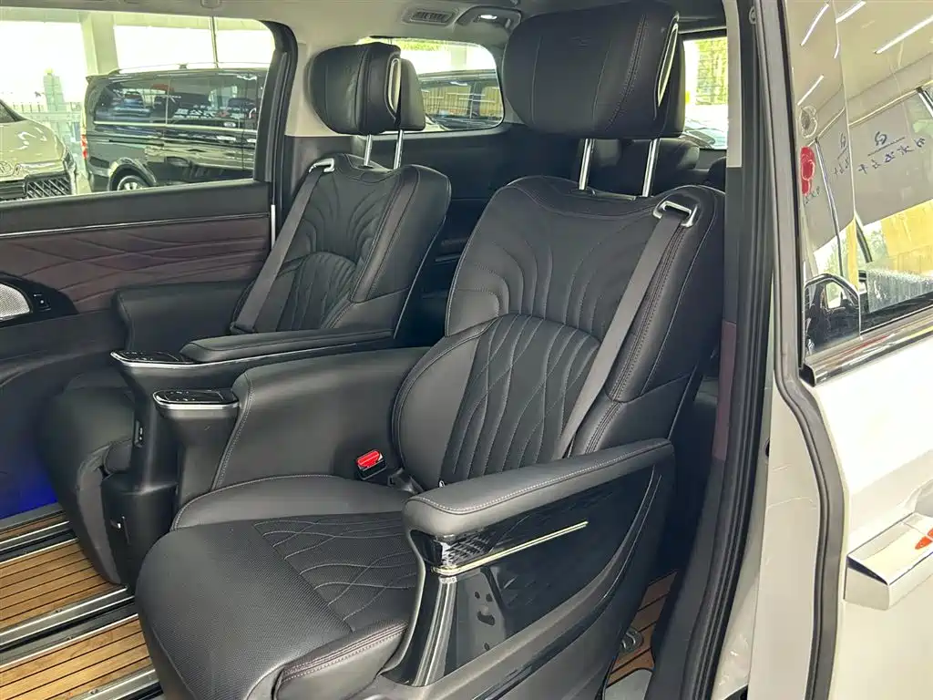 GAC Trumpchi Trumpchi M8 2024 Master Series Super Hybrid фото 13