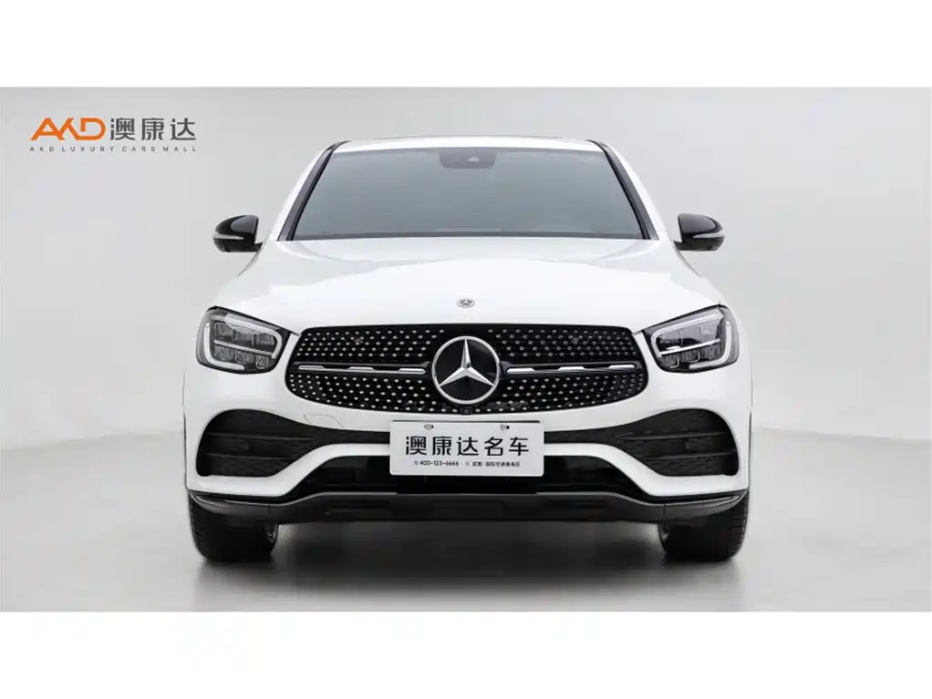 Mercedes-Benz GLC Coupe 2020 GLC 300 4MATIC Coupe SUV фото 2