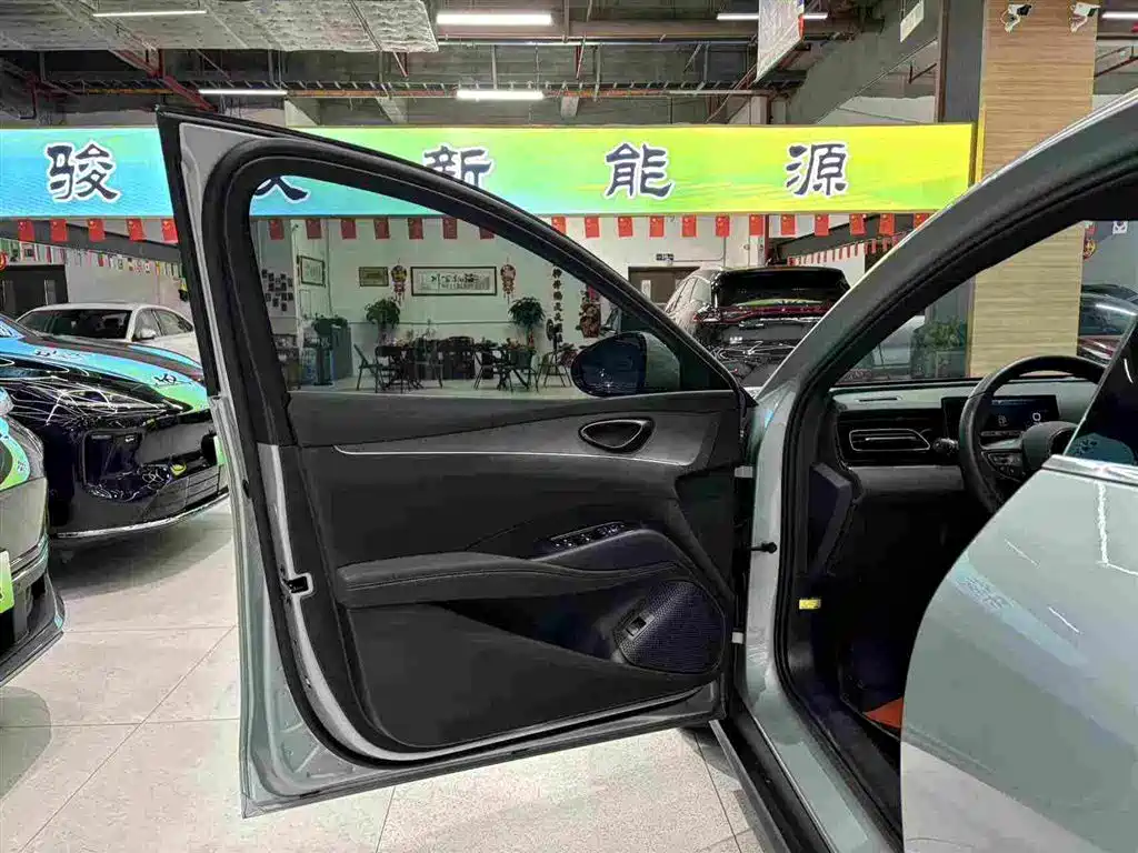 صورة 17 - BYD Seal 06 New Energy